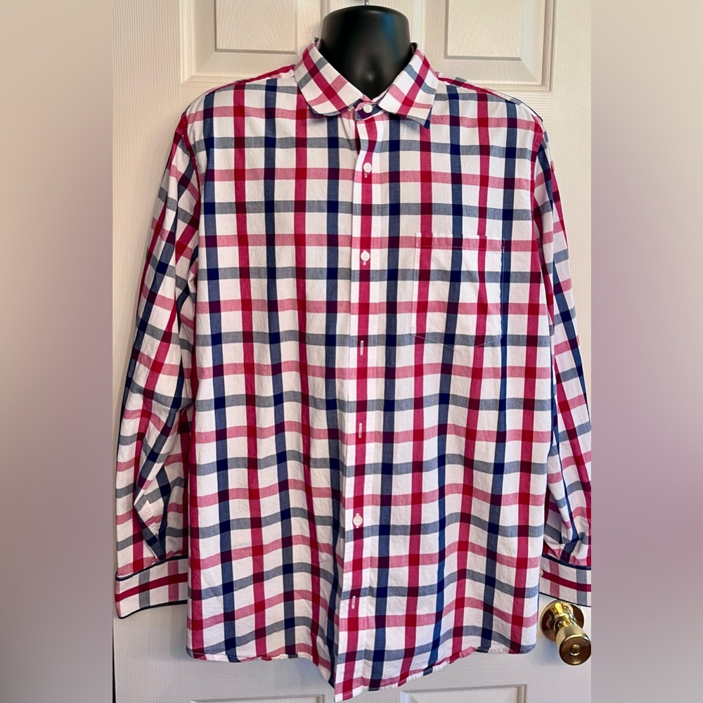 Banana Republic Men's Red, Navy & White Plaid Button-Down Shirt